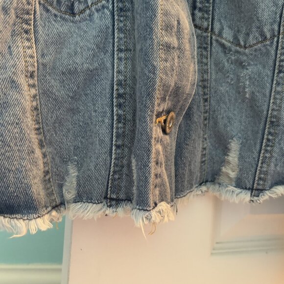 Blue Jean "Highway" Distressed Jacket- Black Jersey Sleeves Removeable Hood NWOT - Picture 7 of 9